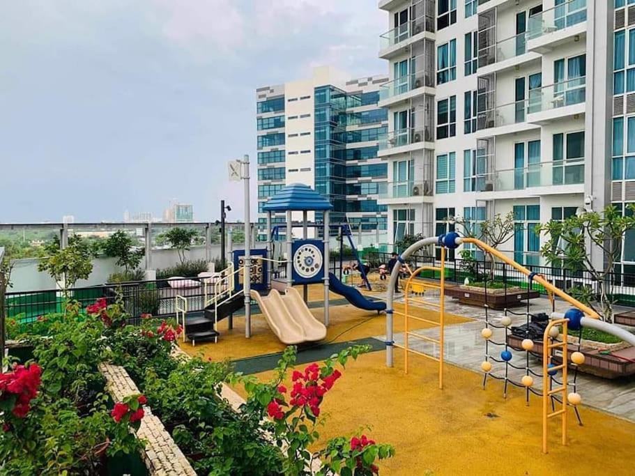 Mactan Newtown Condo With Pool Access Lapu-Lapu City Buitenkant foto