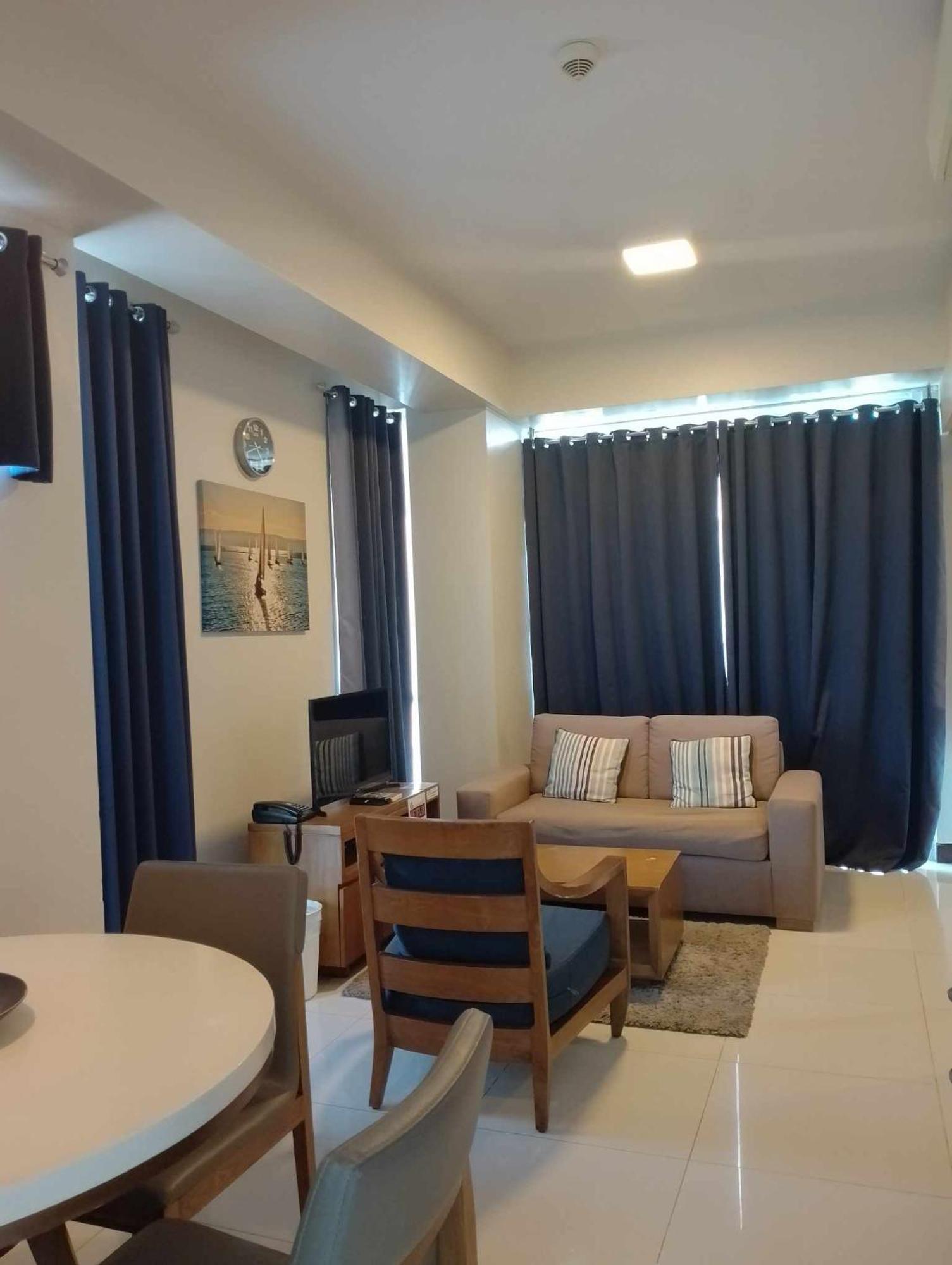 Mactan Newtown Condo With Pool Access Lapu-Lapu City Buitenkant foto